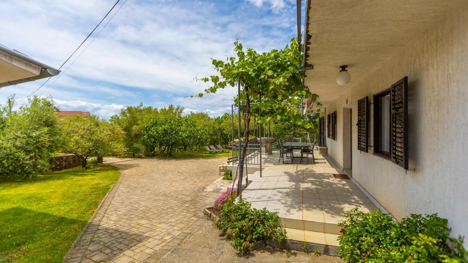 Apartments Mare Malinska 0*,