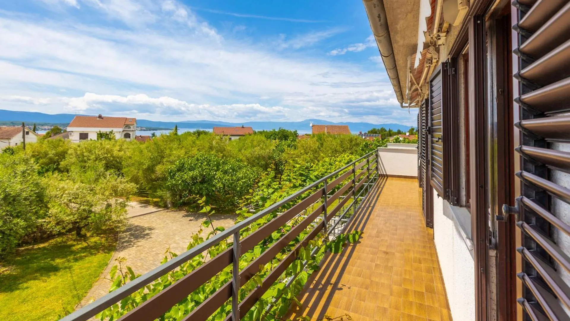 Apartments Mare Malinska