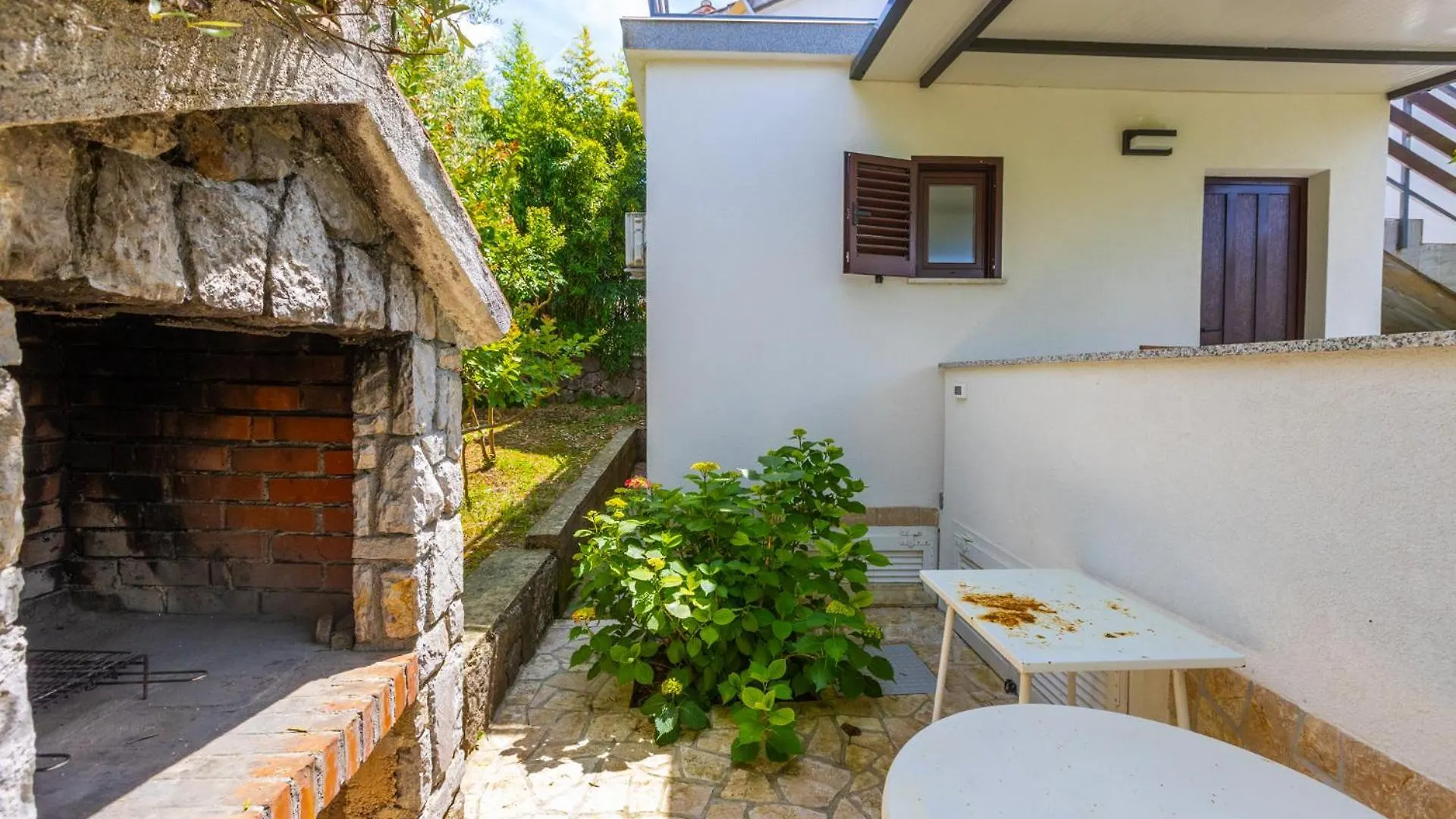 Apartments Mare Malinska