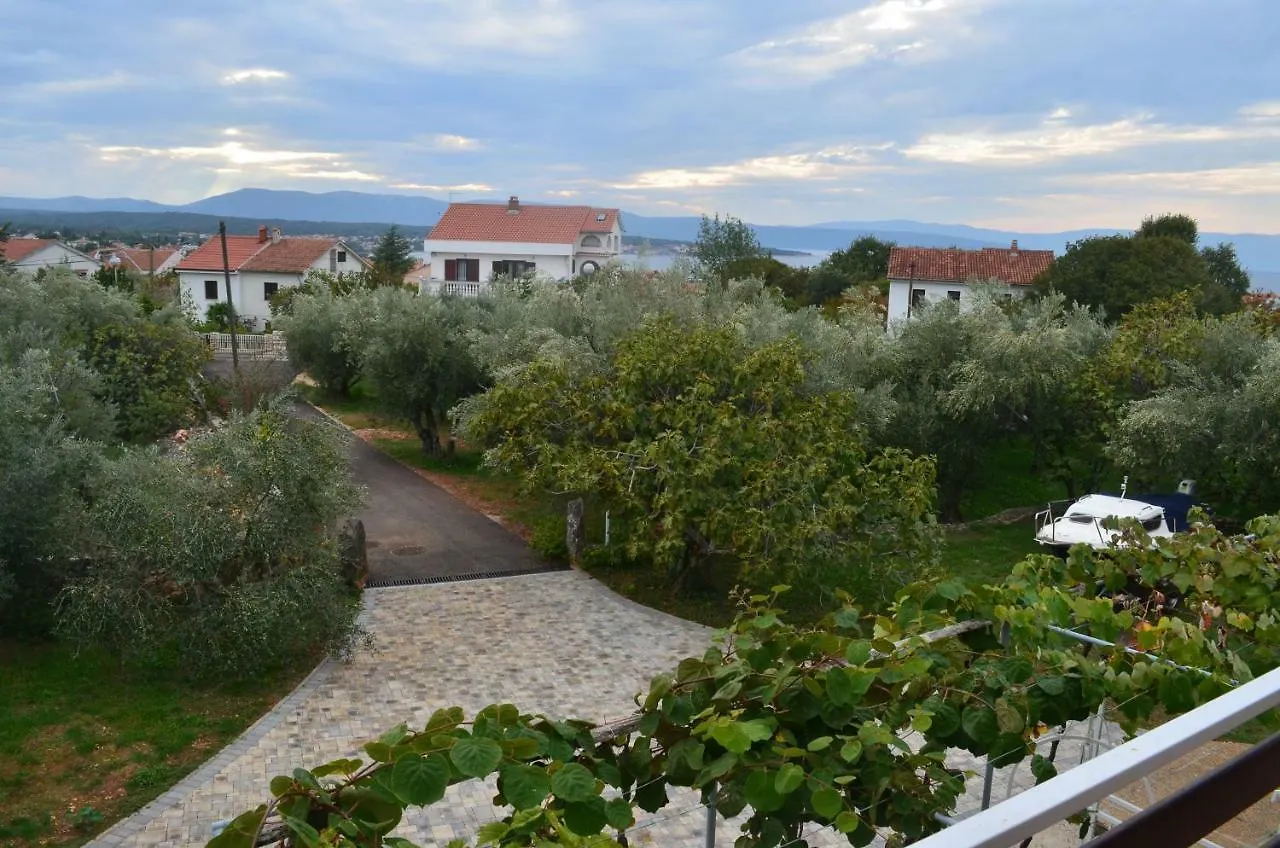 Apartments Mare Malinska
