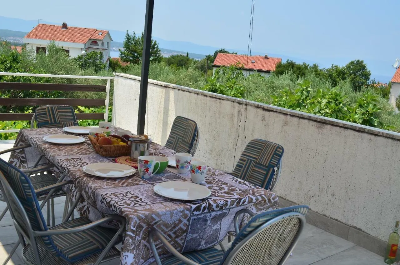 Apartments Mare Malinska