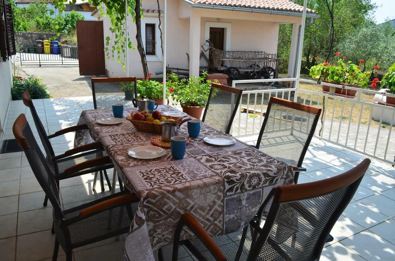 Apartments Mare Malinska Croatia