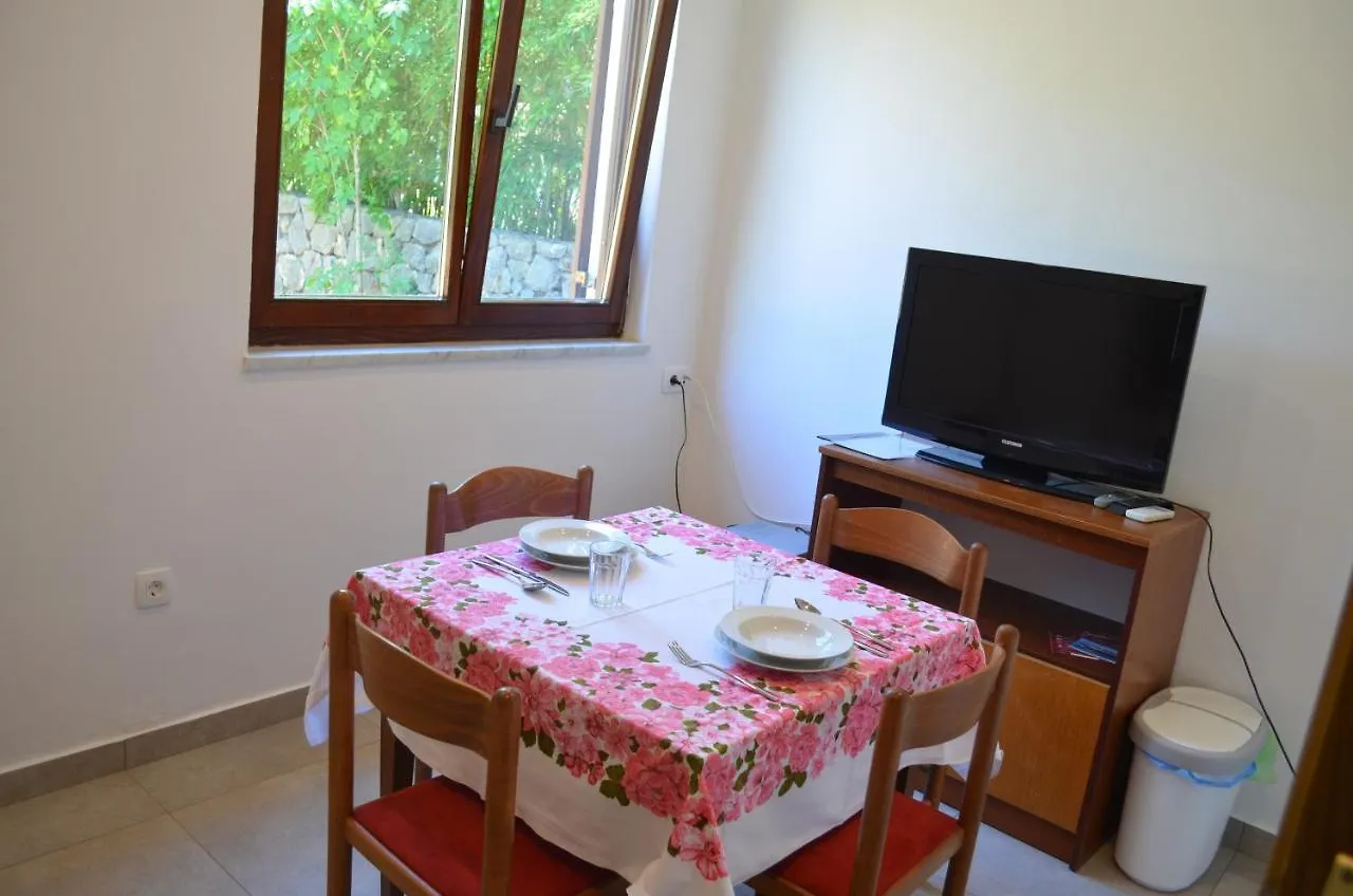 Apartments Mare Malinska Croatia