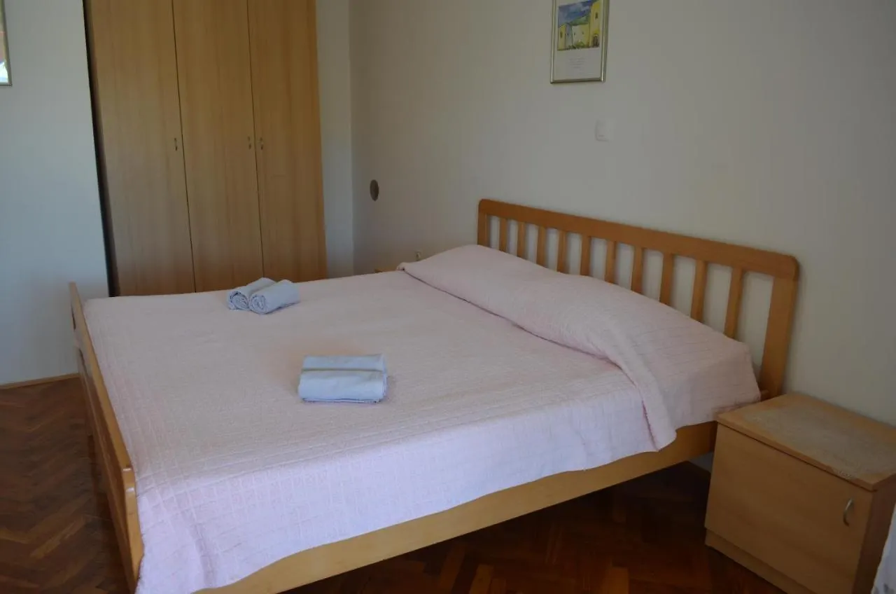 Apartments Mare Malinska