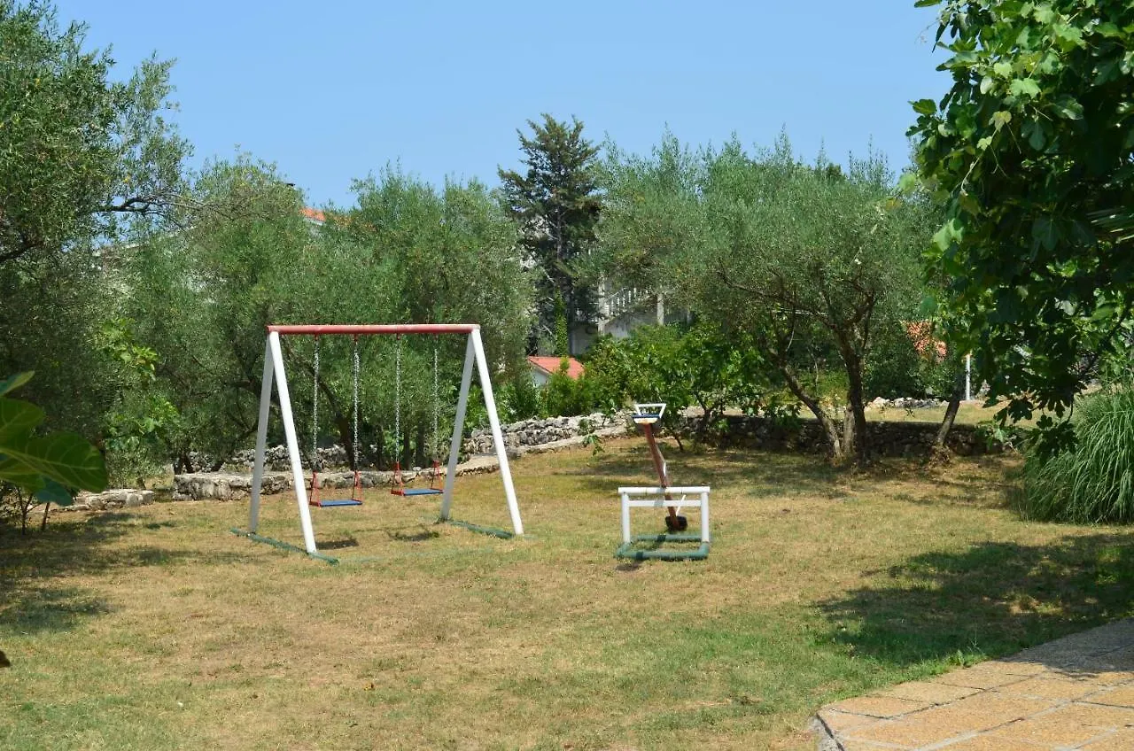 Apartments Mare Malinska
